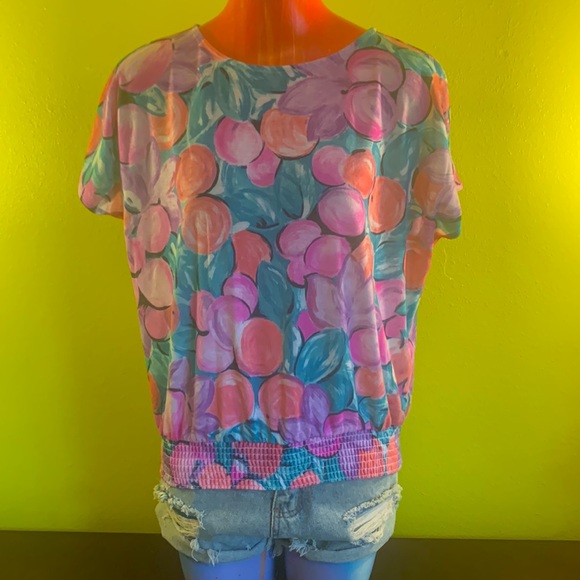 Vintage Floral Top - Picture 3 of 9